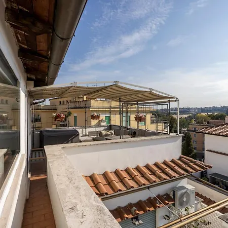 Apartment Ladolcevita - Ponte Milvio Stunning View Penthouse Rome