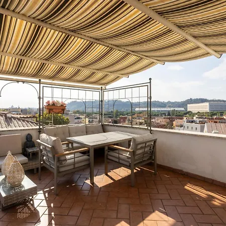 Ladolcevita - Ponte Milvio Stunning View Penthouse * Róma