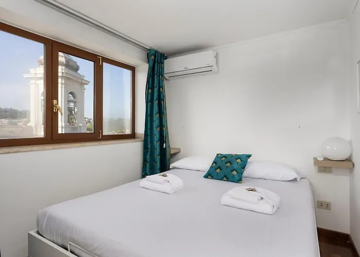 Ladolcevita - Ponte Milvio Stunning View Penthouse Rom