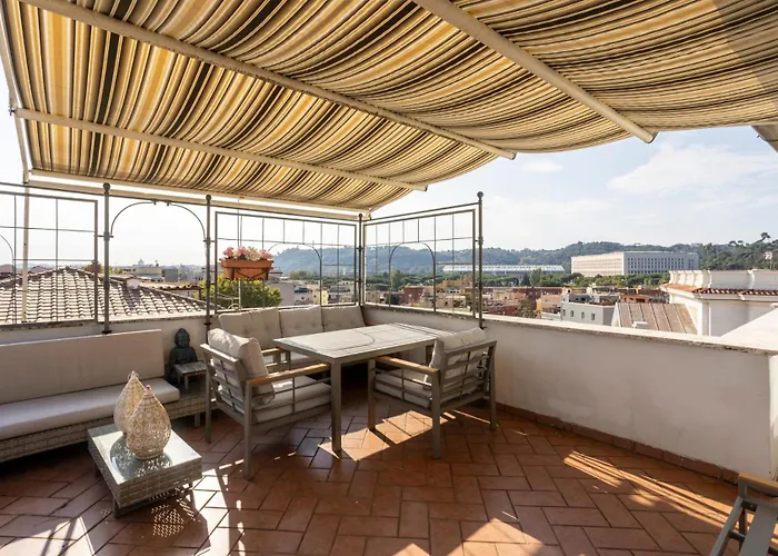 Ladolcevita - Ponte Milvio Stunning View Penthouse * Rom